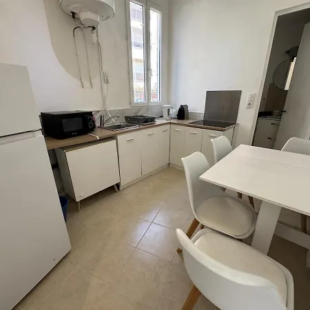 2 Sur Reynes 6 Pers Terrasse Parking *